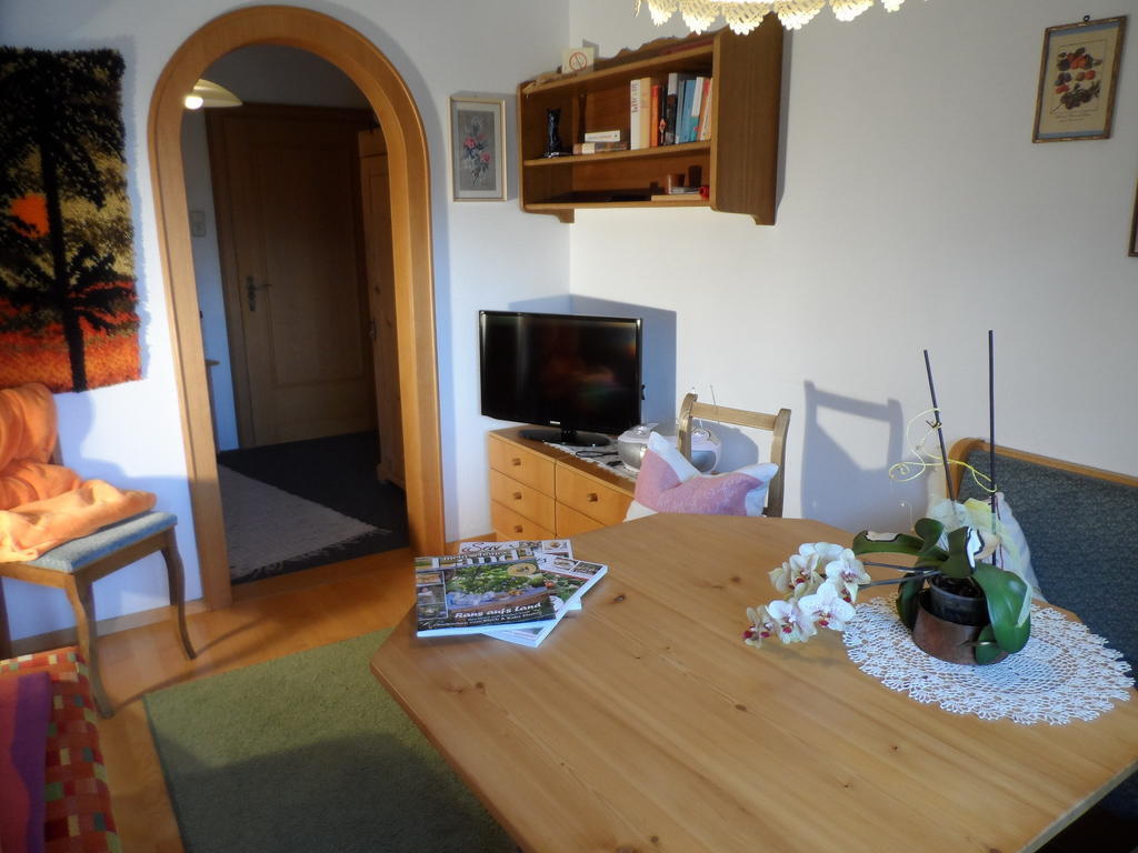 Haus Brunneck Apartment Warth  Cameră foto