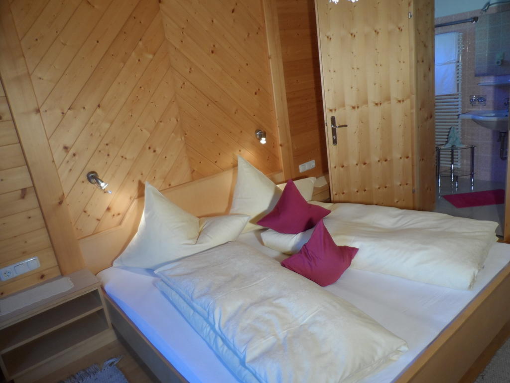 Haus Brunneck Apartment Warth  Cameră foto
