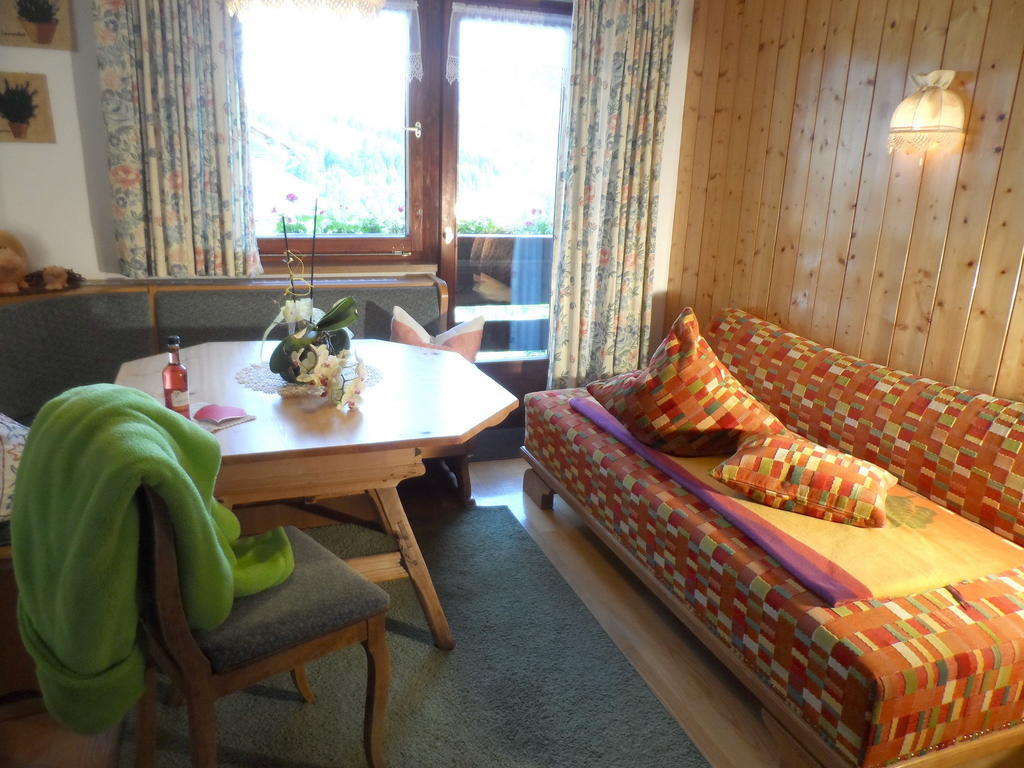 Haus Brunneck Apartment Warth  Cameră foto